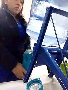 Valeria montana  online show from February 6, 2026, 12:52 pm