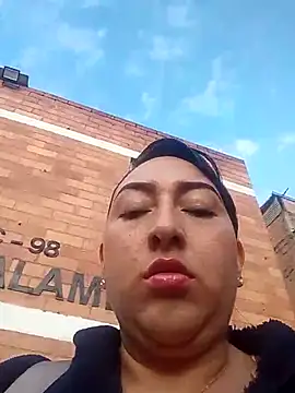 Valeria montana  online show from April 2, 2026, 11:19 am