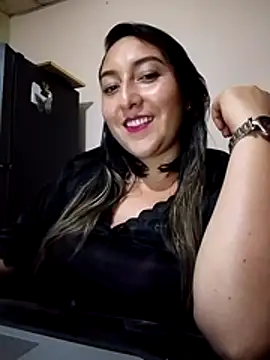 Valeria montana  online show from April 6, 2026, 1:47 am