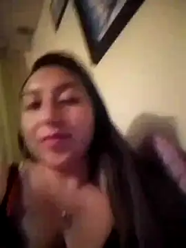 Valeria montana  online show from April 11, 2026, 12:15 am