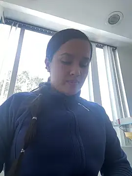 bela miel online show from December 17, 2025, 5:30 pm