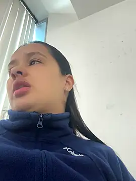 bela miel online show from December 19, 2025, 1:51 pm