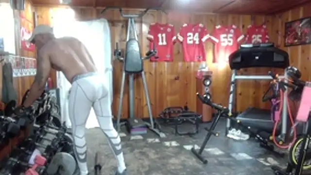 Black-Silver-Fox online show from April 6, 2026, 7:59 pm