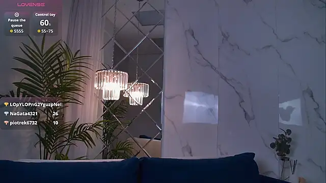 Snapshot of LisaDeviss chatting on January 18, 2026, 9:57 am LisaDeviss online show from January 18, 2026, 9:57 am