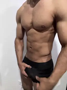 BrunoHot  online show from December 13, 2025, 10:15 pm