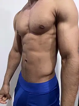 BrunoHot  online show from December 19, 2025, 1:29 pm