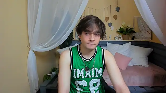 Snapshot of ErosPulseee chatting on December 19, 2025, 12:12 pm ErosPulseee online show from December 19, 2025, 12:12 pm