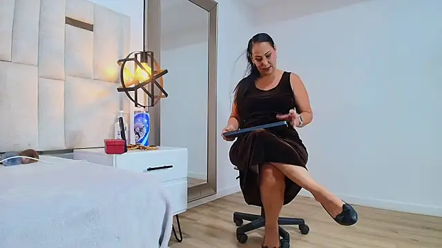 Sara BigAss- online show from January 12, 2026, 7:41 pm