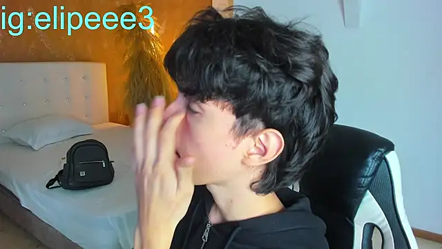 CONNOR STONNE  online show from March 5, 2026, 9:11 pm