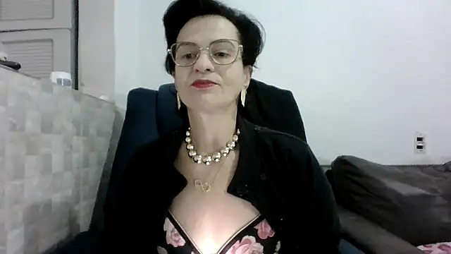 Snapshot of Luna-Hot0802 chatting on June 23, 2026, 2:04 pm Luna-Hot0802 online show from June 23, 2026, 2:04 pm
