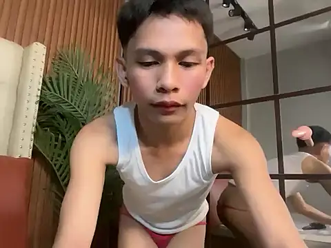 TheBoyAboveYou online show from May 18, 2026, 2:07 am