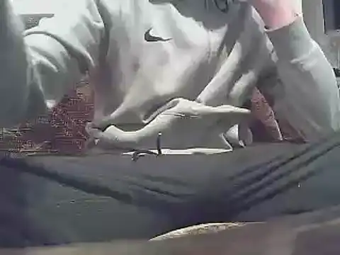 Snapshot of SweetCock40 chatting on December 4, 2025, 4:00 am SweetCock40 online show from December 4, 2025, 4:00 am