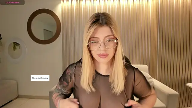 MadisonKane online show from April 25, 2026, 11:13 am