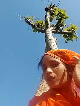 Snapshot of rashi_73 chatting on December 17, 2025, 9:15 am rashi 73 online show from December 17, 2025, 9:15 am