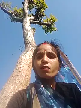 Snapshot of rashi_73 chatting on December 18, 2025, 9:48 am rashi 73 online show from December 18, 2025, 9:48 am