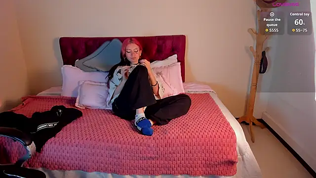 Eros Nyx  online show from February 7, 2026, 4:16 am