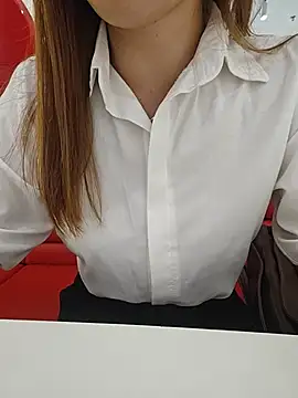 Baby-Linh online show from July 27, 2026, 9:05 am
