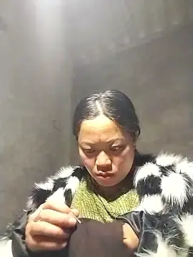 AlilaK2 online show from December 18, 2025, 1:55 am