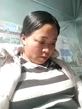 Snapshot of AlilaK2 chatting on February 4, 2026, 1:06 pm AlilaK2 online show from February 4, 2026, 1:06 pm