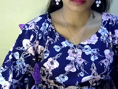 Snapshot of Shab_M chatting on May 16, 2026, 6:32 am Shab M online show from May 16, 2026, 6:32 am