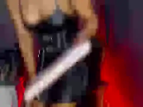 SusaanPonce online show from December 21, 2025, 7:43 pm