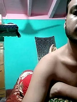 sexeyboy332 online show from July 10, 2026, 1:32 am