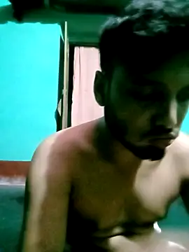 sexeyboy332 online show from July 28, 2026, 12:23 pm