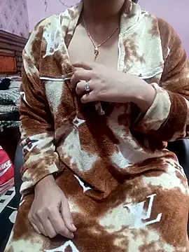 Tanya Sharma98 online show from December 18, 2025, 9:37 am