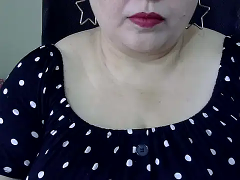 Soniya Sha online show from May 17, 2026, 6:44 am