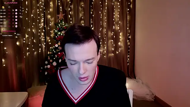 Snapshot of Kristenegor chatting on December 15, 2025, 8:57 pm Kristenegor online show from December 15, 2025, 8:57 pm