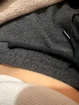 riballll9 online show from December 18, 2025, 10:32 am