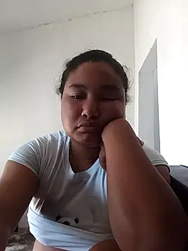 Snapshot of VaneandRossy chatting on April 24, 2026, 3:36 pm VaneandRossy online show from April 24, 2026, 3:36 pm