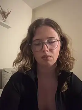 GermanRose online show from December 17, 2025, 9:21 pm