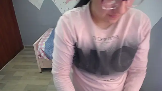 eva smit t online show from January 7, 2026, 2:36 am