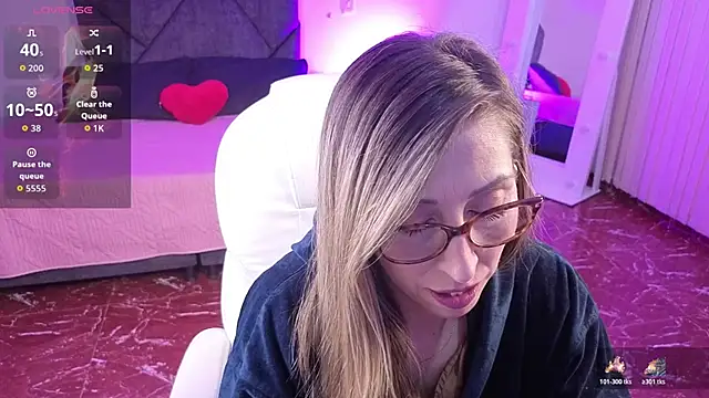Scarlett 079 online show from May 14, 2026, 11:50 am