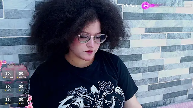 Snapshot of _Your_Doll chatting on December 16, 2025, 11:10 pm Your Doll online show from December 16, 2025, 11:10 pm