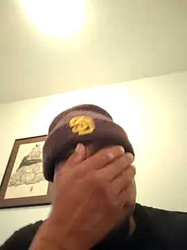 Snapshot of moneytalk516 chatting on December 4, 2025, 4:55 am moneytalk516 online show from December 4, 2025, 4:55 am