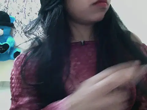 Bad girl kayraa  online show from December 18, 2025, 5:41 pm