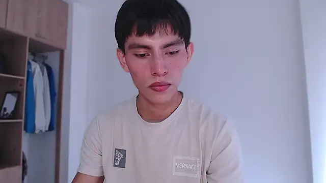 Snapshot of andrew_courtzz chatting on February 9, 2026, 7:29 pm andrew courtzz online show from February 9, 2026, 7:29 pm