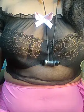 Preeti345 online show from April 12, 2026, 12:32 pm