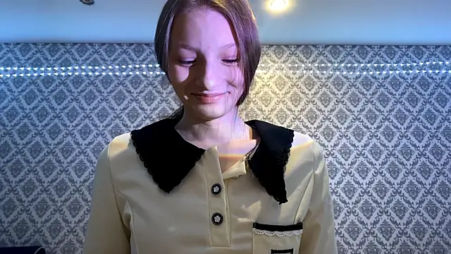 Cleonoth2o online show from December 14, 2025, 6:12 pm