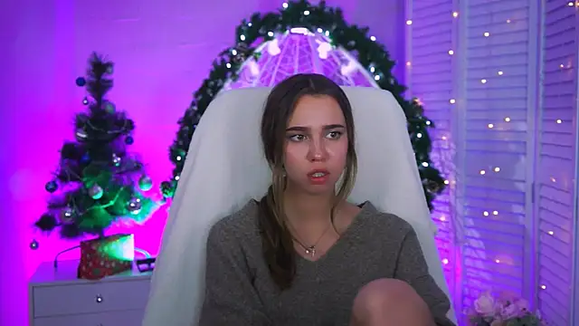 KimPorins online show from December 16, 2025, 12:21 pm