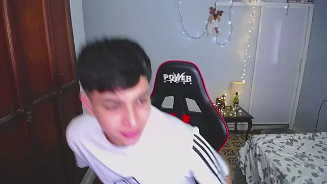 paul crewe online show from December 4, 2025, 7:33 pm