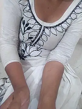 Riya rani8 online show from April 2, 2026, 5:43 pm