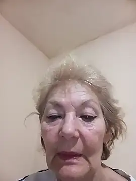 Snapshot of Calypso-Loove chatting on December 18, 2025, 12:00 pm Calypso-Loove online show from December 18, 2025, 12:00 pm