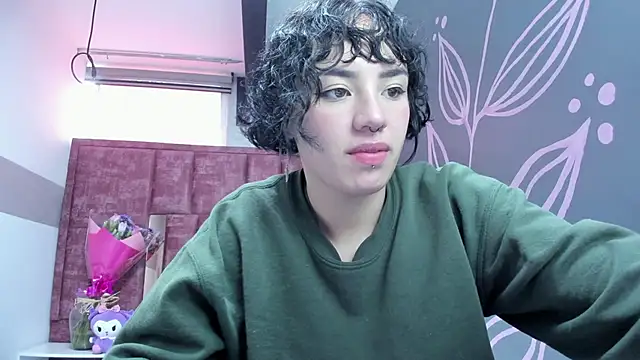 Kiara Fox   online show from March 2, 2026, 9:10 pm