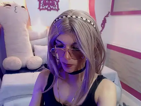 Snapshot of Lis_Pearson chatting on January 14, 2026, 6:46 pm Lis Pearson online show from January 14, 2026, 6:46 pm