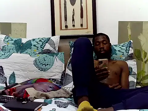 Snapshot of BloodmoonAlpha_1 chatting on December 4, 2025, 10:29 pm BloodmoonAlpha 1 online show from December 4, 2025, 10:29 pm