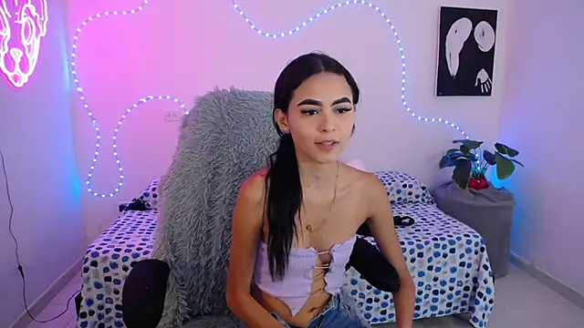 Snapshot of Sofia_tgn chatting on May 14, 2026, 6:47 pm Sofia tgn online show from May 14, 2026, 6:47 pm