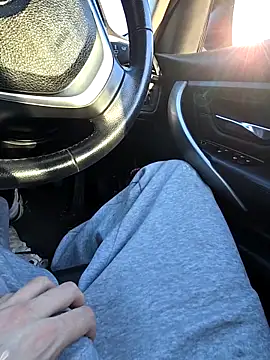 Ronnieedge online show from March 18, 2026, 4:21 pm